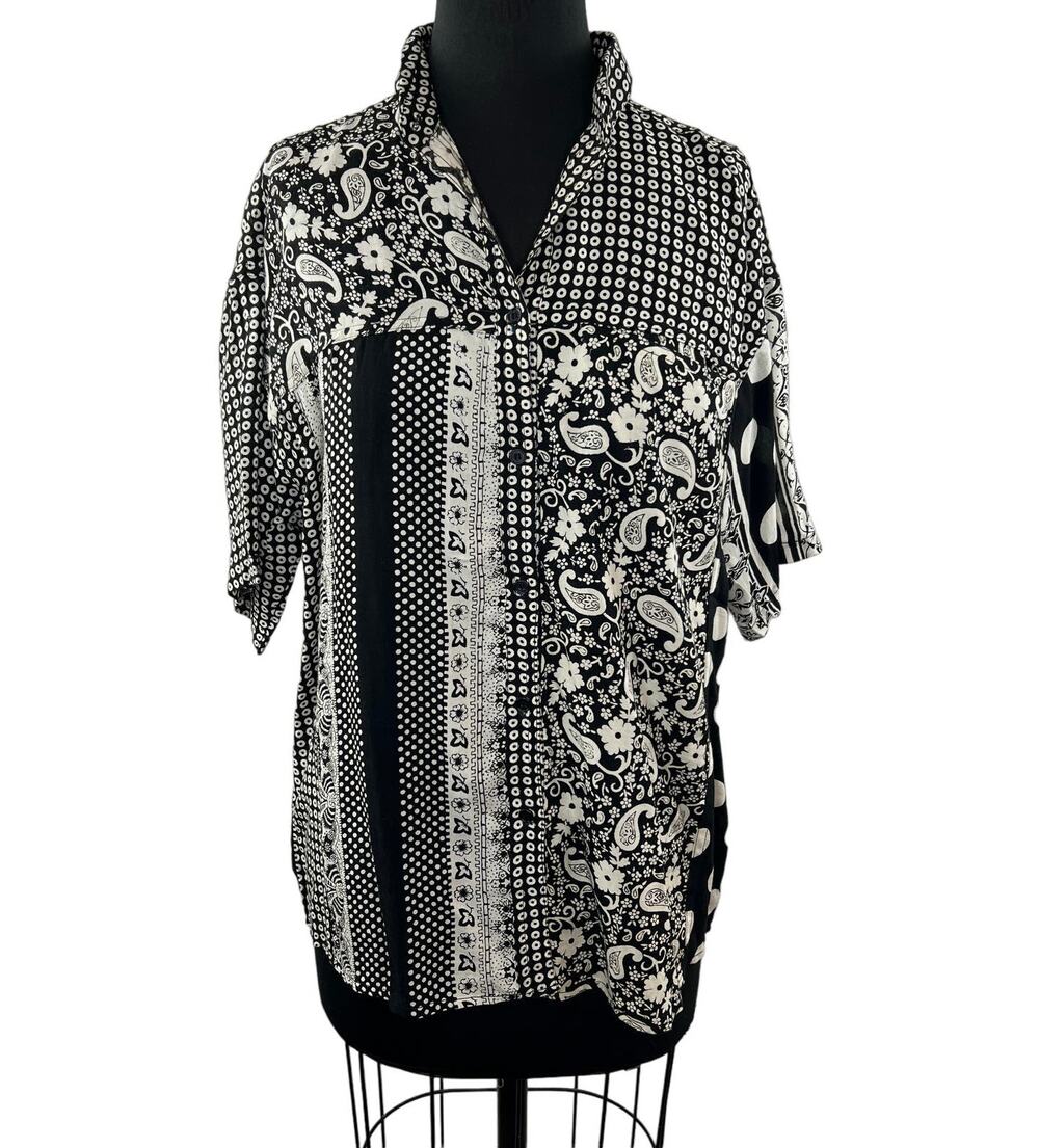 VTG SPORTIQUE Black White Mixed Print Short Sleeve Button Down Shirt Size M NEW